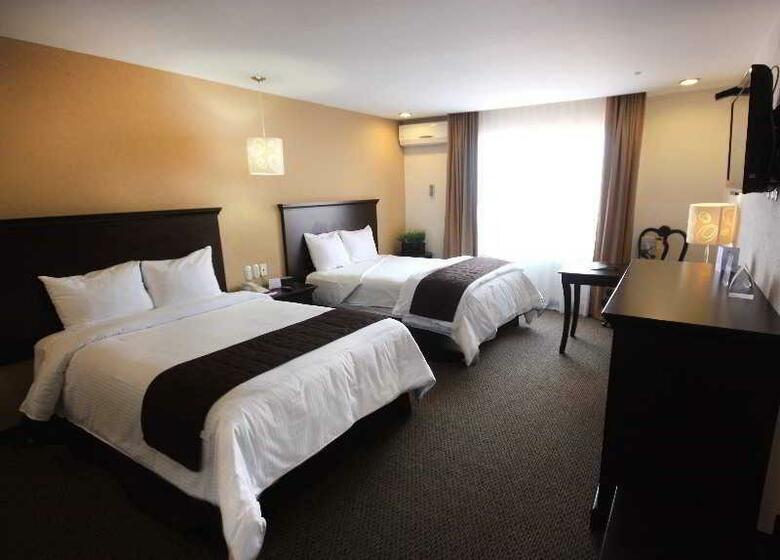 Plaza Camelinas Hotel