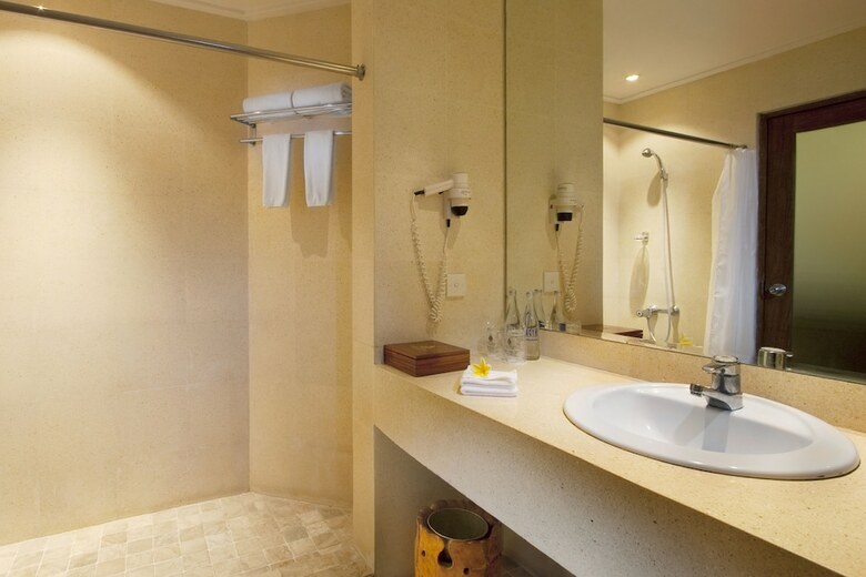 Hotel Keraton Jimbaran Resort And Spa