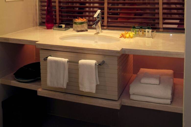 Hotel Courtyard By Marriott Hyderabad