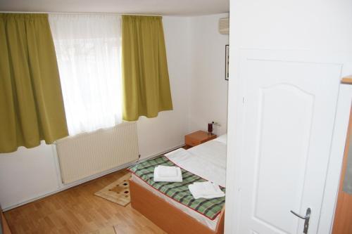 Hostal Pensiunea Next