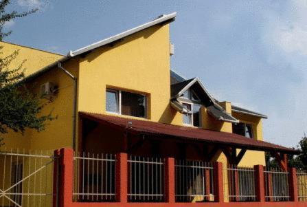 Hostal Pensiunea Next