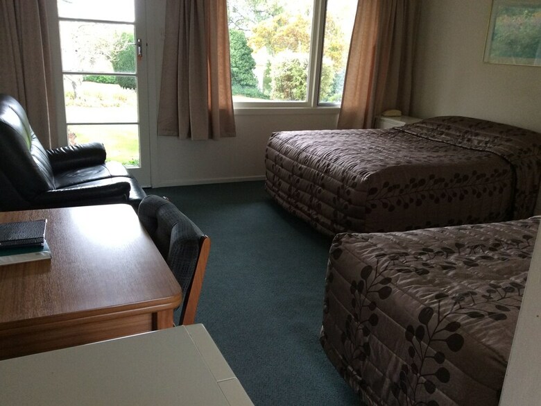 Alexandra Garden Court Motel