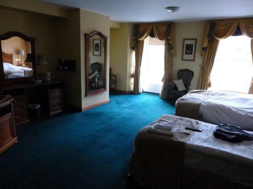 Hotel Corbett Court