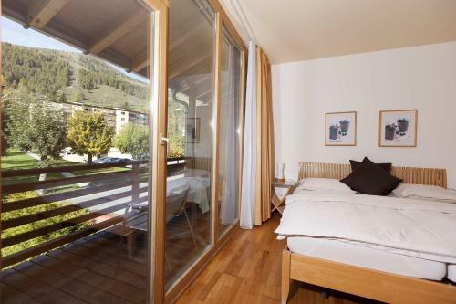 Hotel Arnica Scuol