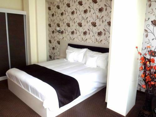 Hotel West Plaza Residence