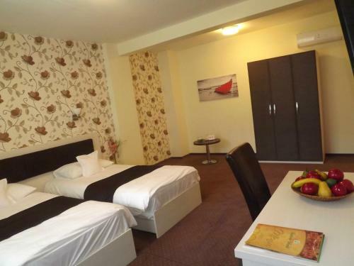 Hotel West Plaza Residence