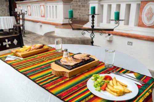 Posada Villa De Tacvnga