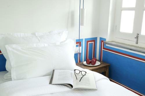 Hostal Little Garden Guest House