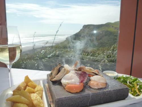 Castaways Lodge