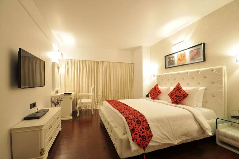 Hotel The Fern Residency