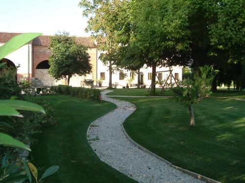 Hostal Agriturismo La Sophora