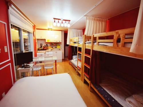 Hostal Han River Guesthouse In Seoul