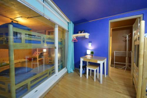 Hostal Han River Guesthouse In Seoul