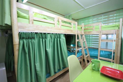 Hostal Han River Guesthouse In Seoul