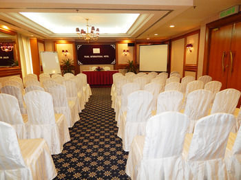 Pearl International Hotel
