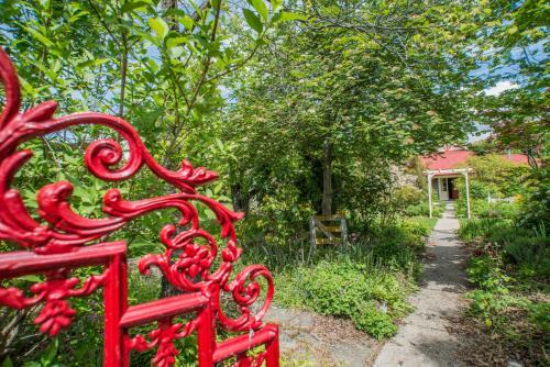Hartley Homestead Boutique Bed & Breakfast
