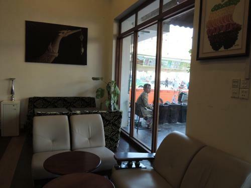 Kanika Hotel & Service Apartment