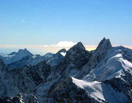 Hotel Misty Peaks