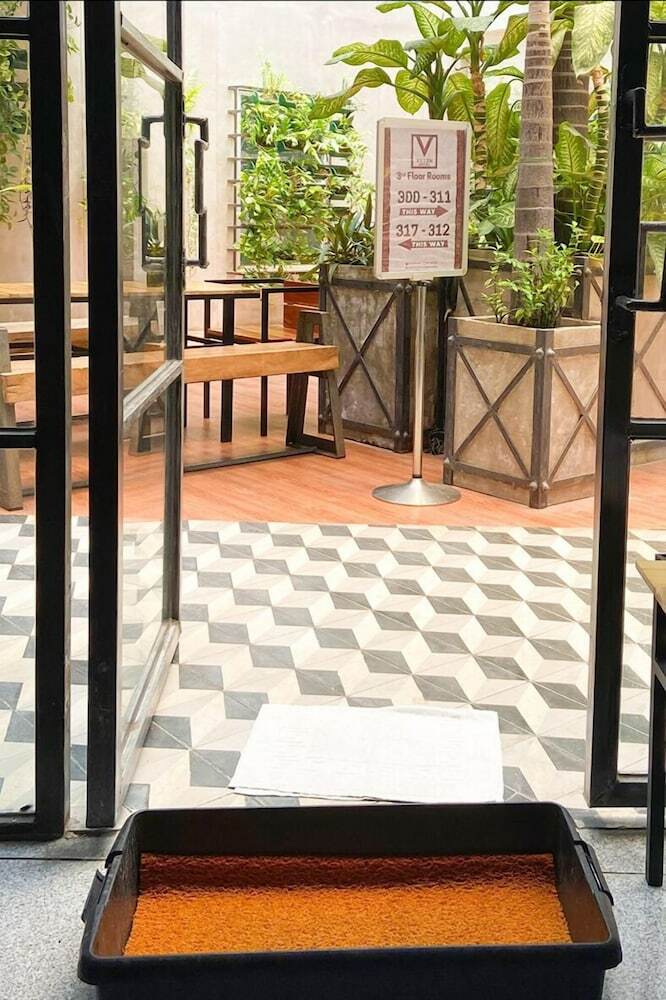 Viven Hotel