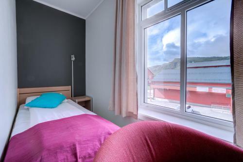 Melbu Hotel