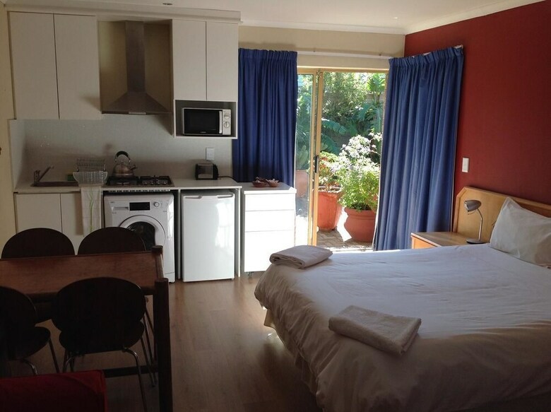 Hostal Sunset Residence