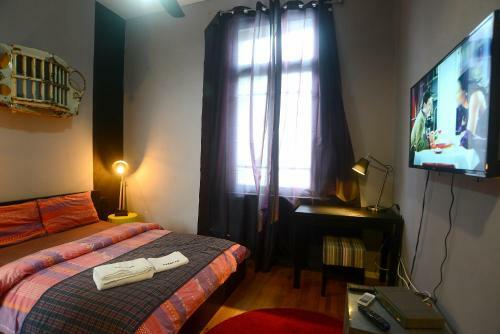 Eclectic Aparthotel