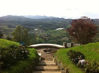 Hotel Hill Country Lovedale