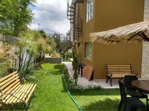 Hostal Cayma