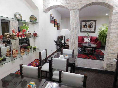 Hostal Cayma