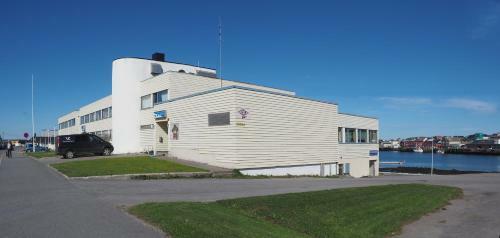 Vard� Hotel