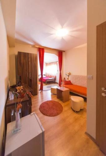 Garni Hotel Piramida