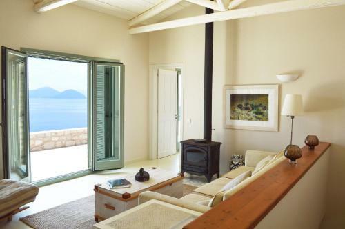 Urania Luxury Villas