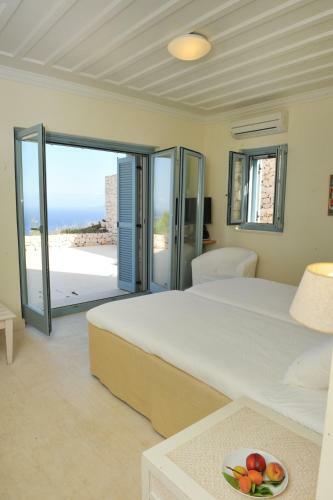 Urania Luxury Villas