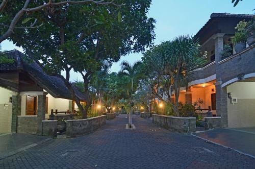 Hostal Taman Ayu 212