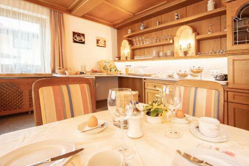 Hostal Haus Montjola