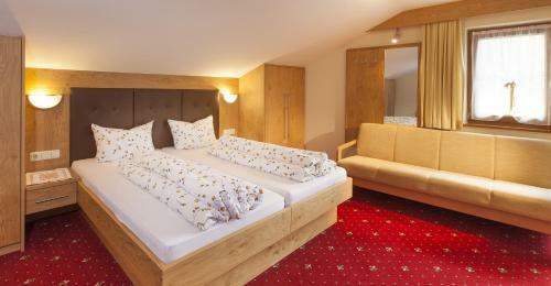Hostal Hotel Garni Sch�nblick
