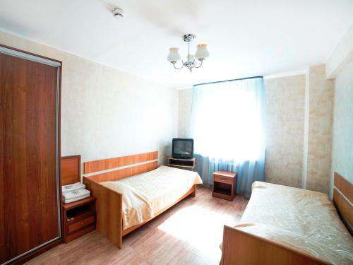 Oktyabrskaya Hotel