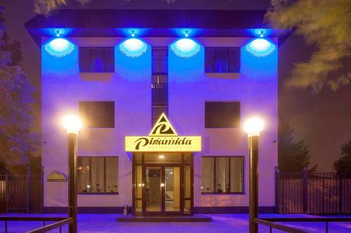 Piramida Hotel