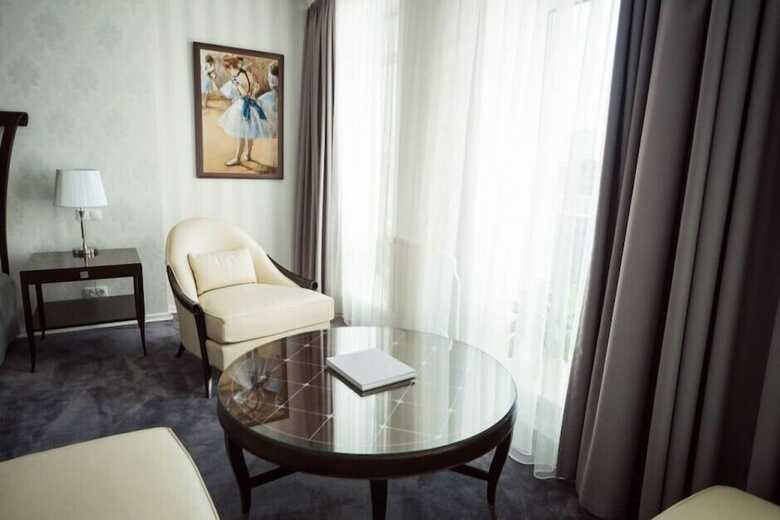 Hotel Ost West Club