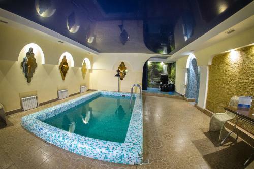 Safari Hotel Complex
