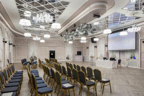 Hotel Matreshka Plaza