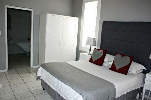 Hostal Karoopark Guest House