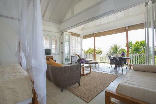 Sri Sharavi Beach Villas & Spa