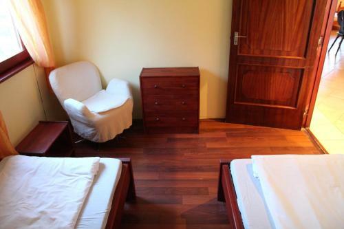 Hostal Ny�rf�s Vend�gh�z