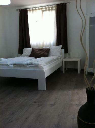 Hostal Sunny House