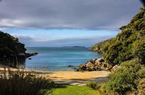 Bed & Breakfast Sails Ashore Lodge