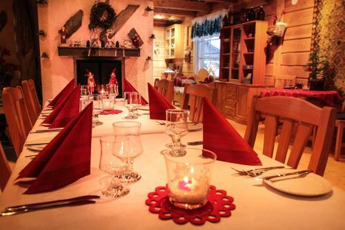 Hotel Isokenk�isten Klubi