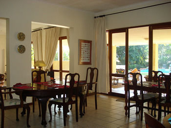 Hostal The Guest House Pongola