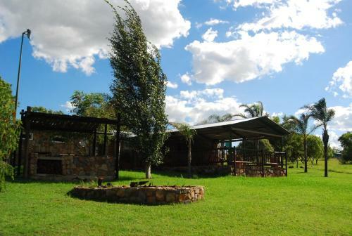 Hostal Linquenda Guest Farm