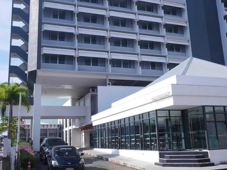 Pearl Hotel